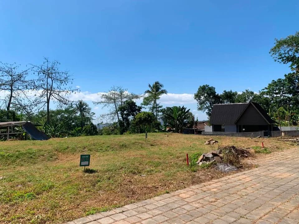 Area kavling dan jalan paving di Dusun Soga